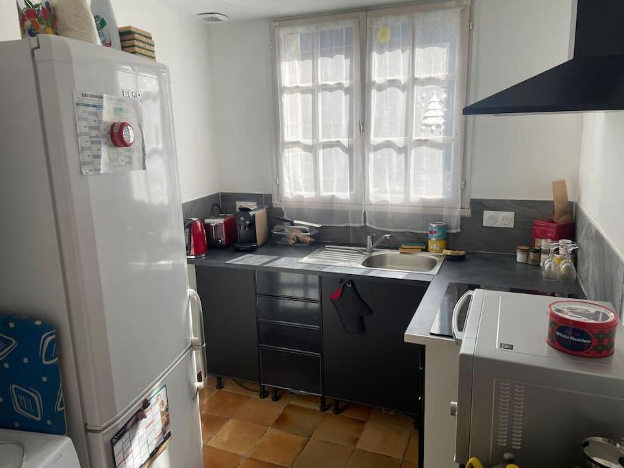 Charmante Maison, Coeur De Bourg Bazouges-la-Pérouse Buitenkant foto